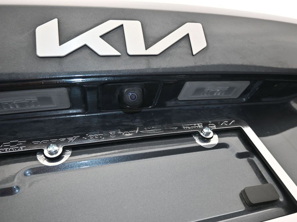 Used 2023 Kia Sorento S image 42