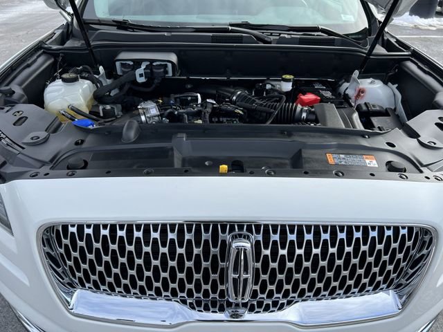 Used 2022 Lincoln Nautilus Reserve w/ Equipment Group 201A image 24