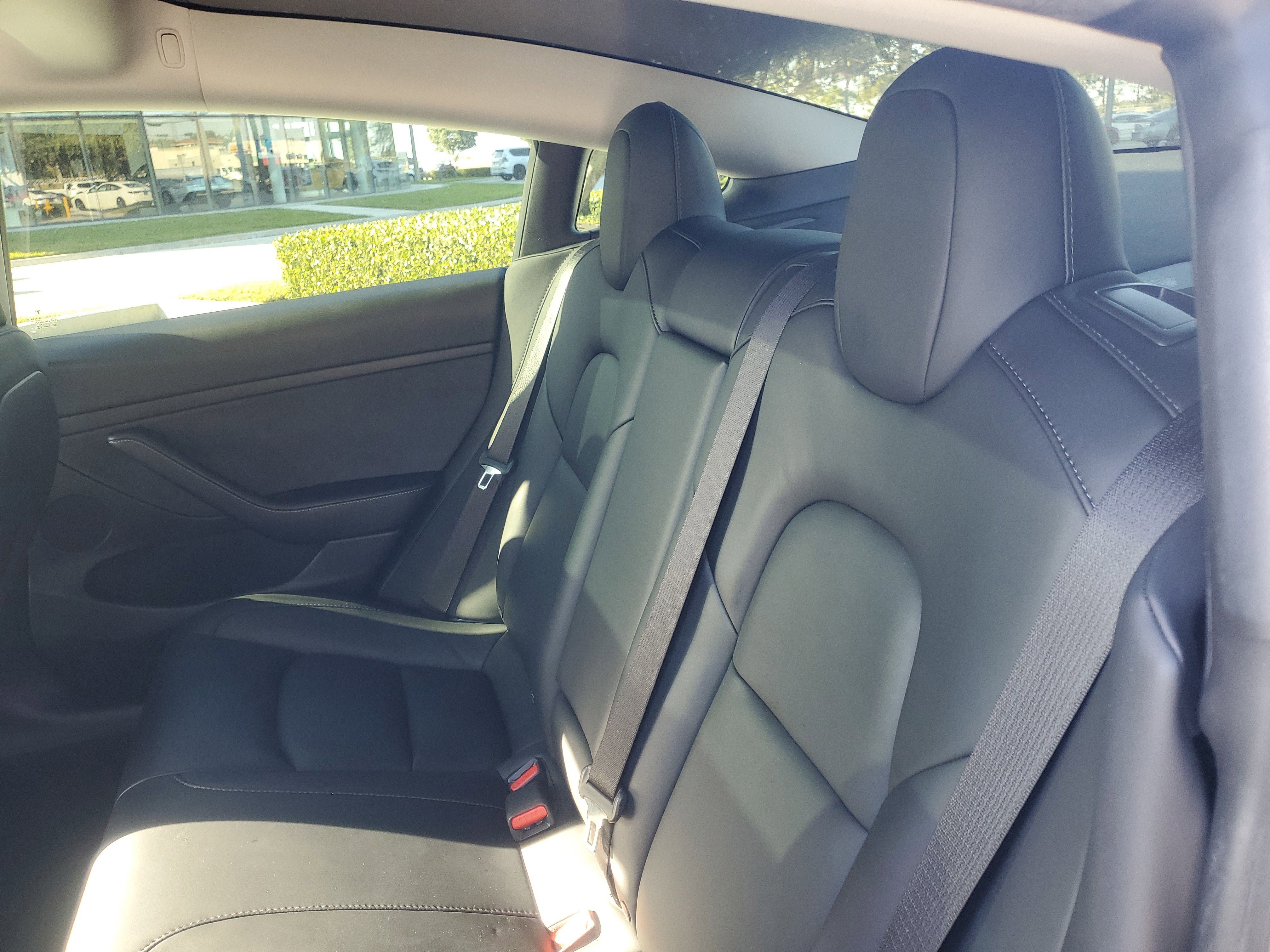 Used 2021 Tesla Model 3 Standard Range Plus image 17