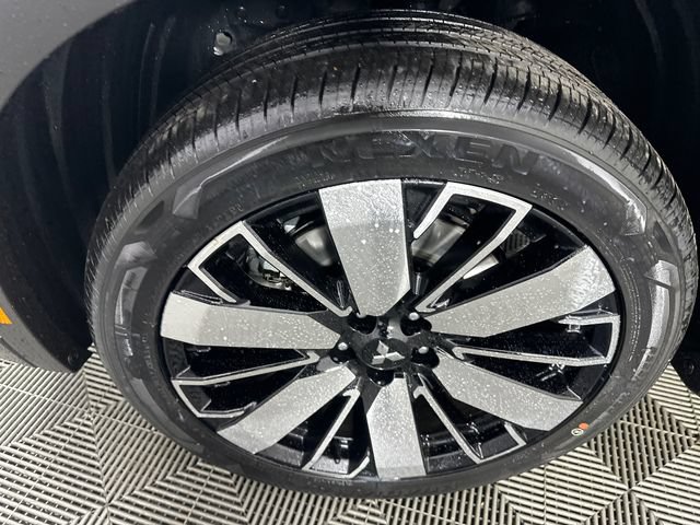 New 2026 Mitsubishi Outlander SE AWD/4WD image 2