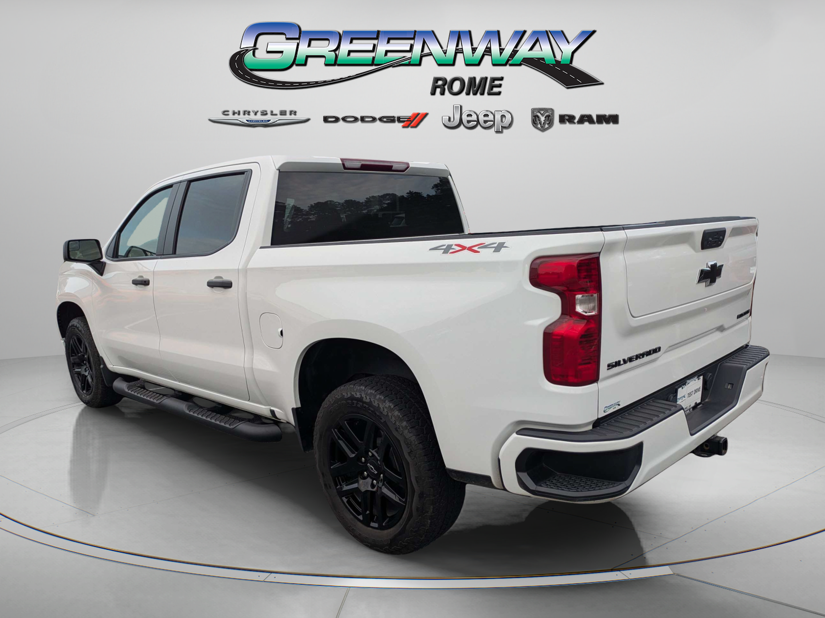 Used 2024 Chevrolet Silverado 1500 Custom w/ Turbomax Blackout Package AWD/4WD image 5