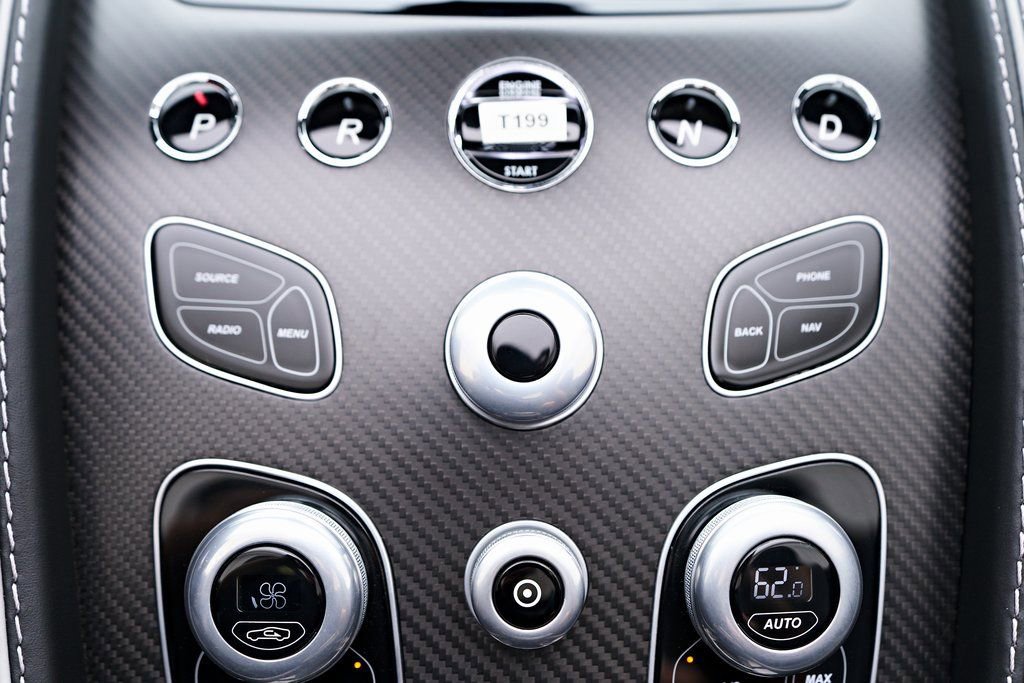 Used 2016 Aston Martin DB9 GT RWD image 90