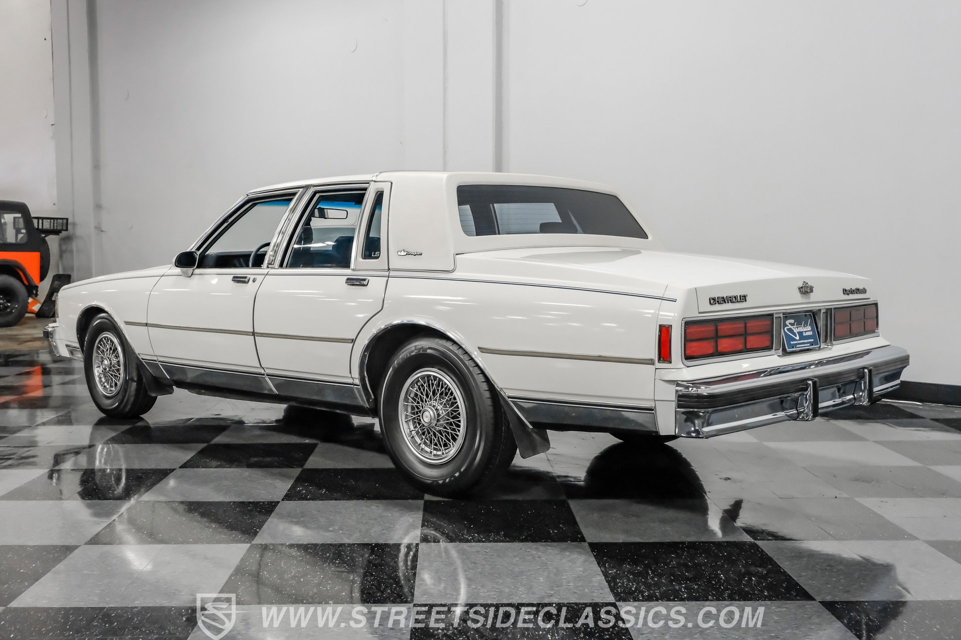 Used 1987 Chevrolet Caprice Classic Brougham RWD image 9