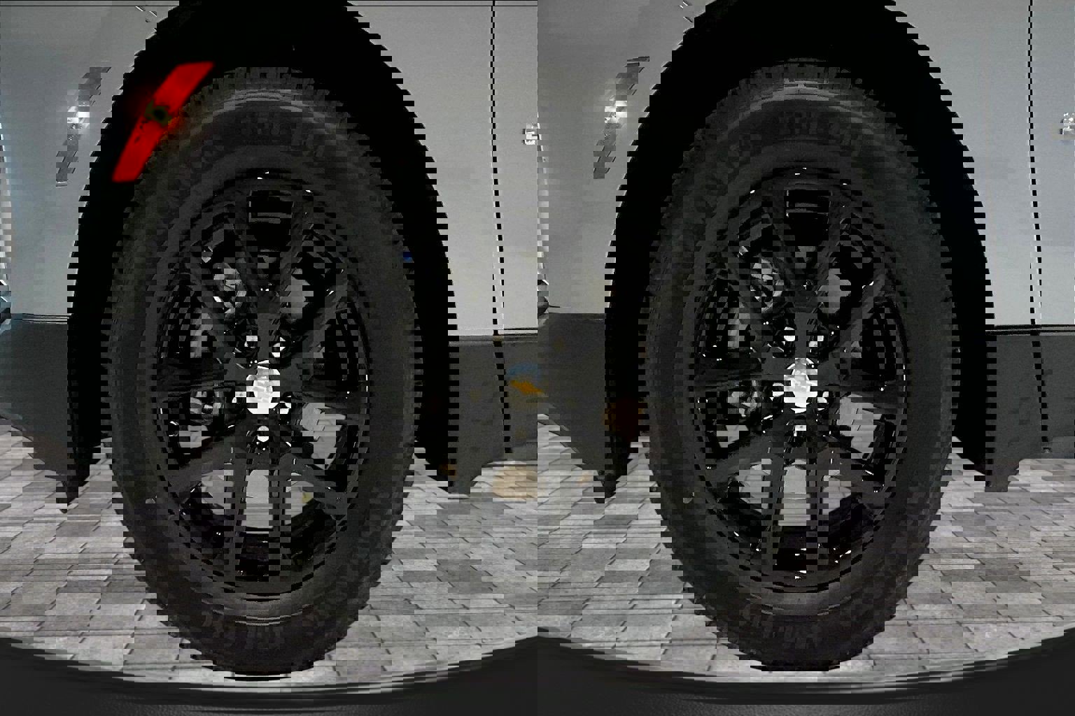 Used 2024 Chevrolet Equinox LT image 32