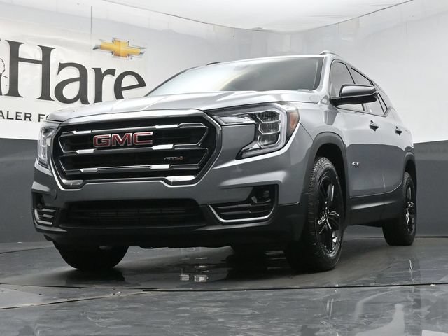 Used 2024 GMC Terrain AT4 AWD/4WD image 4