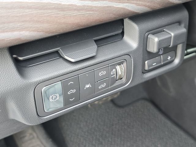 New 2025 GMC Sierra EV Denali image 17