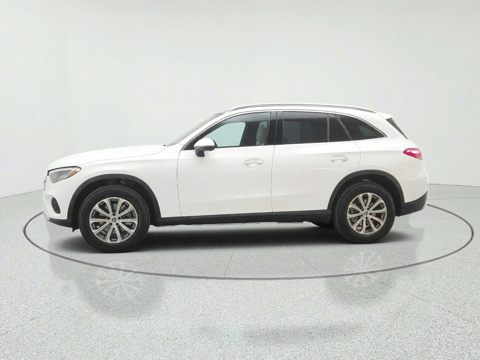 Certified 2024 Mercedes-Benz GLC 300 4MATIC image 8