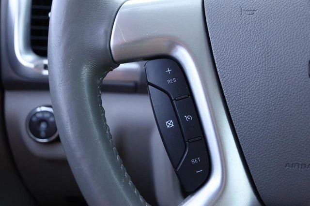 Used 2015 GMC Acadia SLT image 12