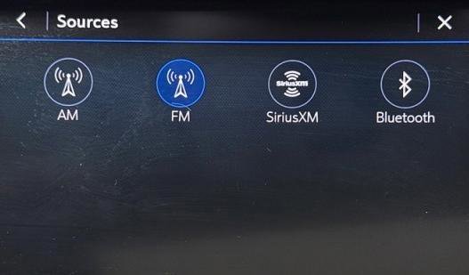 Used 2019 Buick Regal Essence w/ Driver Confidence Package I image 23