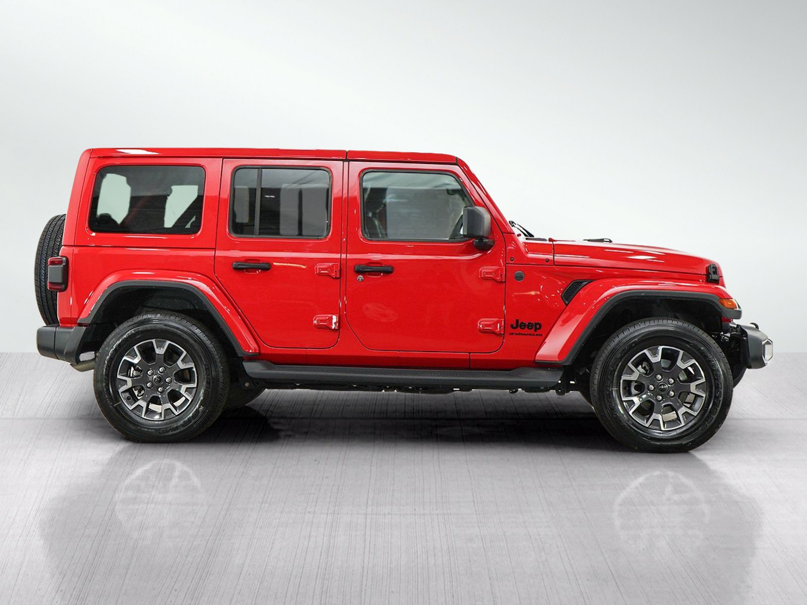 Used 2026 Jeep Wrangler Unlimited Sahara AWD/4WD image 6
