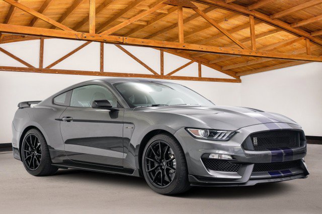 Used 2019 Ford Mustang Shelby GT350 w/ Technology Package image 7