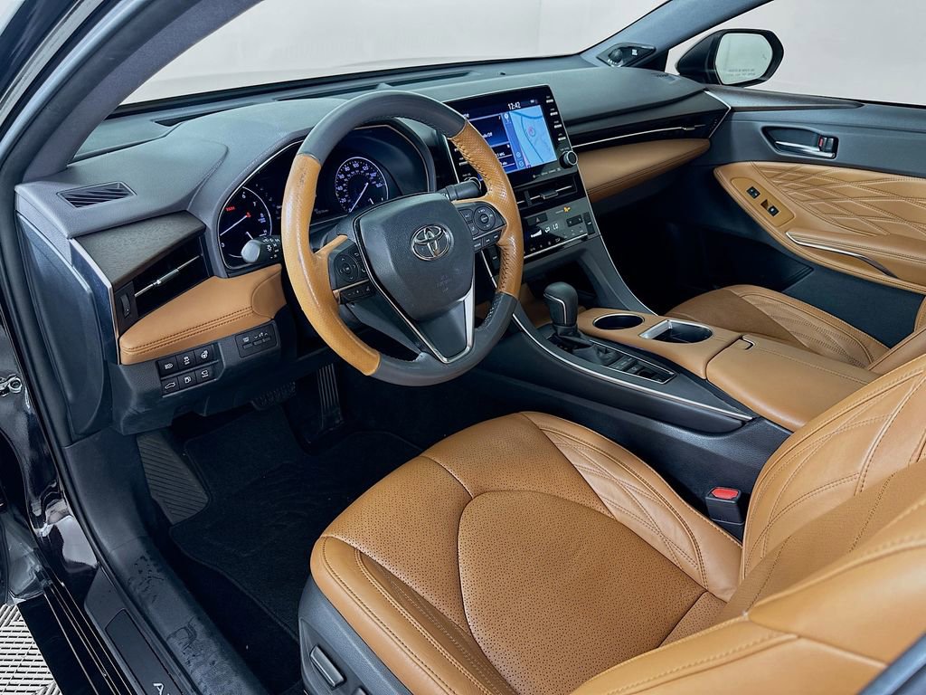 Used 2019 Toyota Avalon Limited w/ Advanced Safety Package FWD image 9