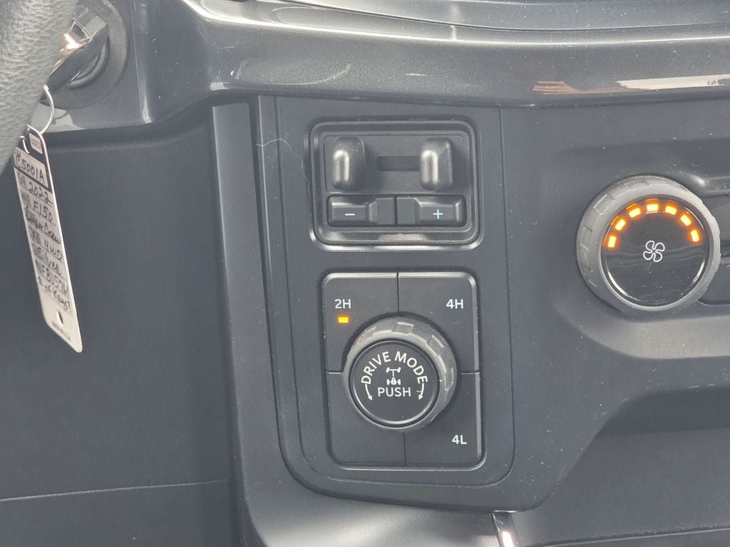 Used 2022 Ford F150 XL w/ STX Black Appearance Package AWD/4WD image 15