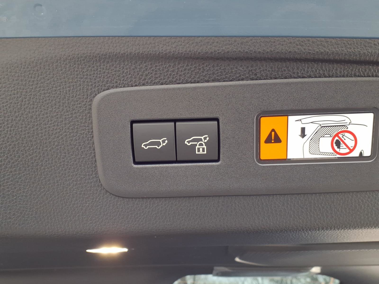 New 2026 Toyota Land Cruiser w/ Premium Package image 15