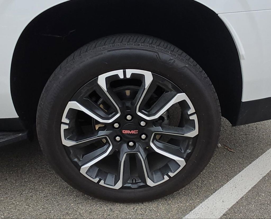 Used 2024 GMC Yukon XL Denali w/ Max Trailering Package AWD/4WD image 2