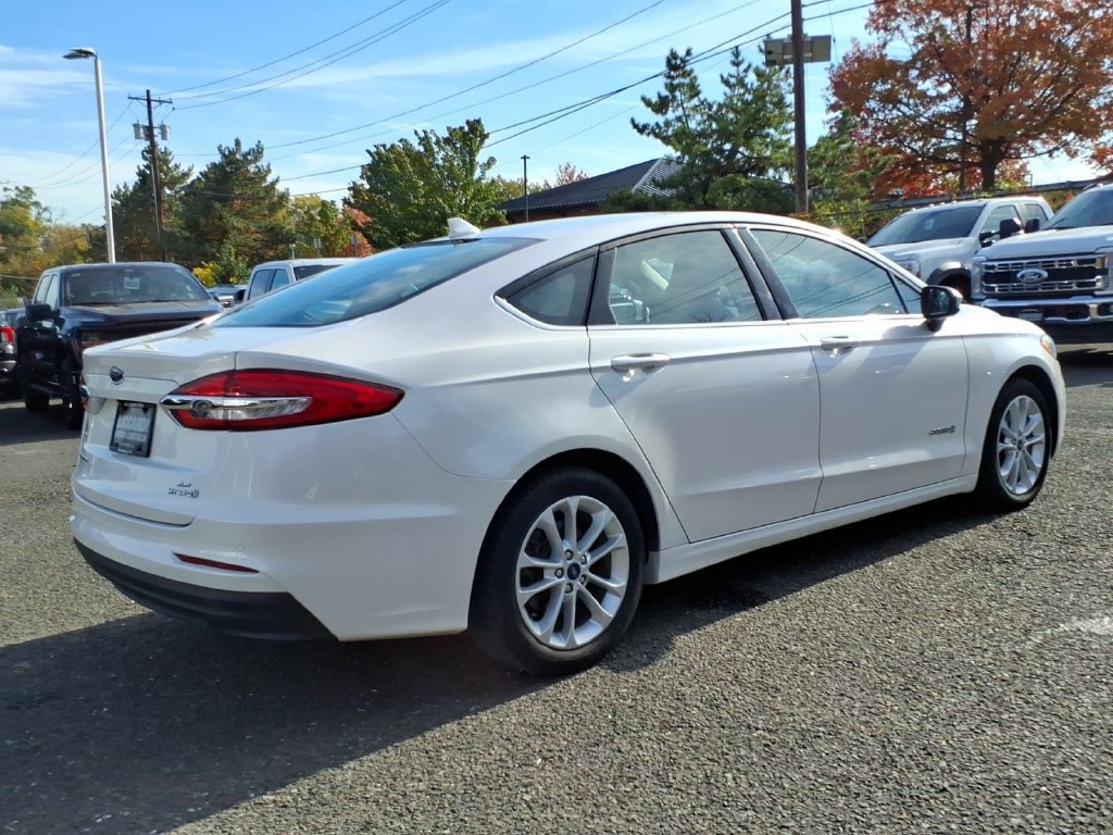 Used 2019 Ford Fusion SE FWD image 6