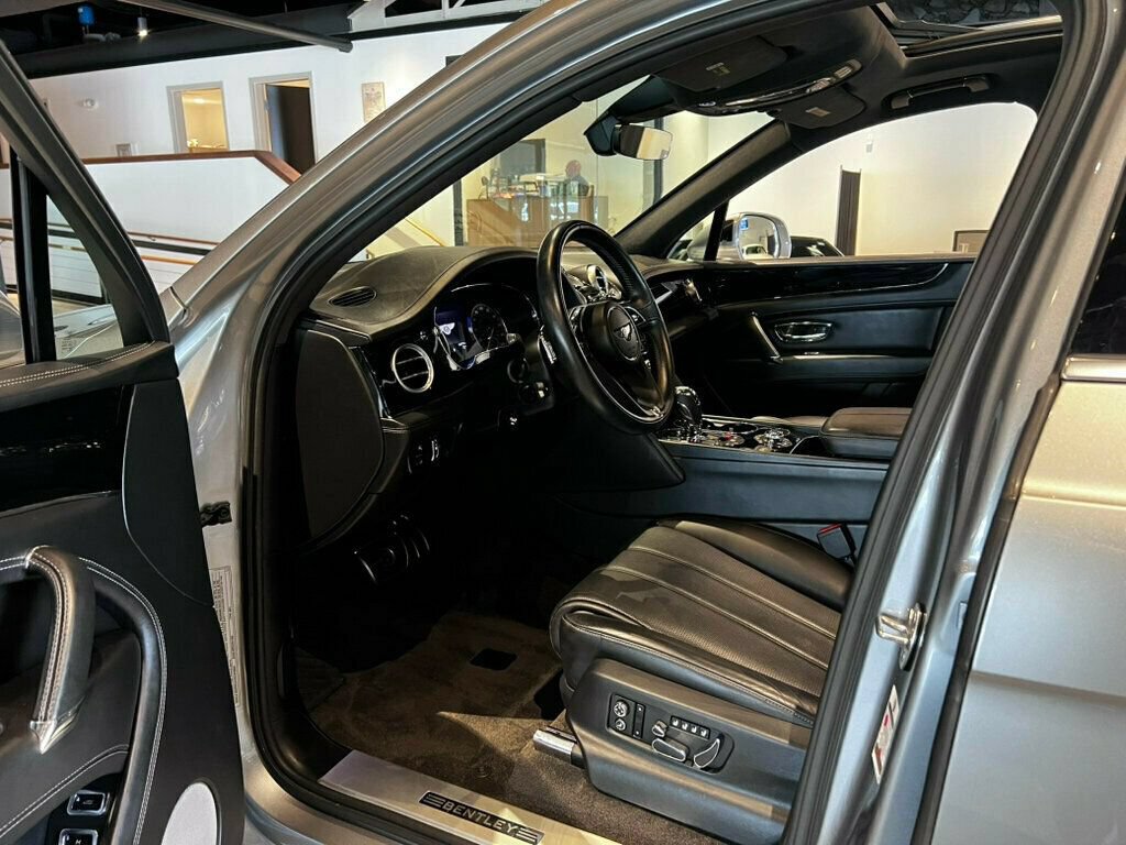 Used 2018 Bentley Bentayga AWD/4WD image 5