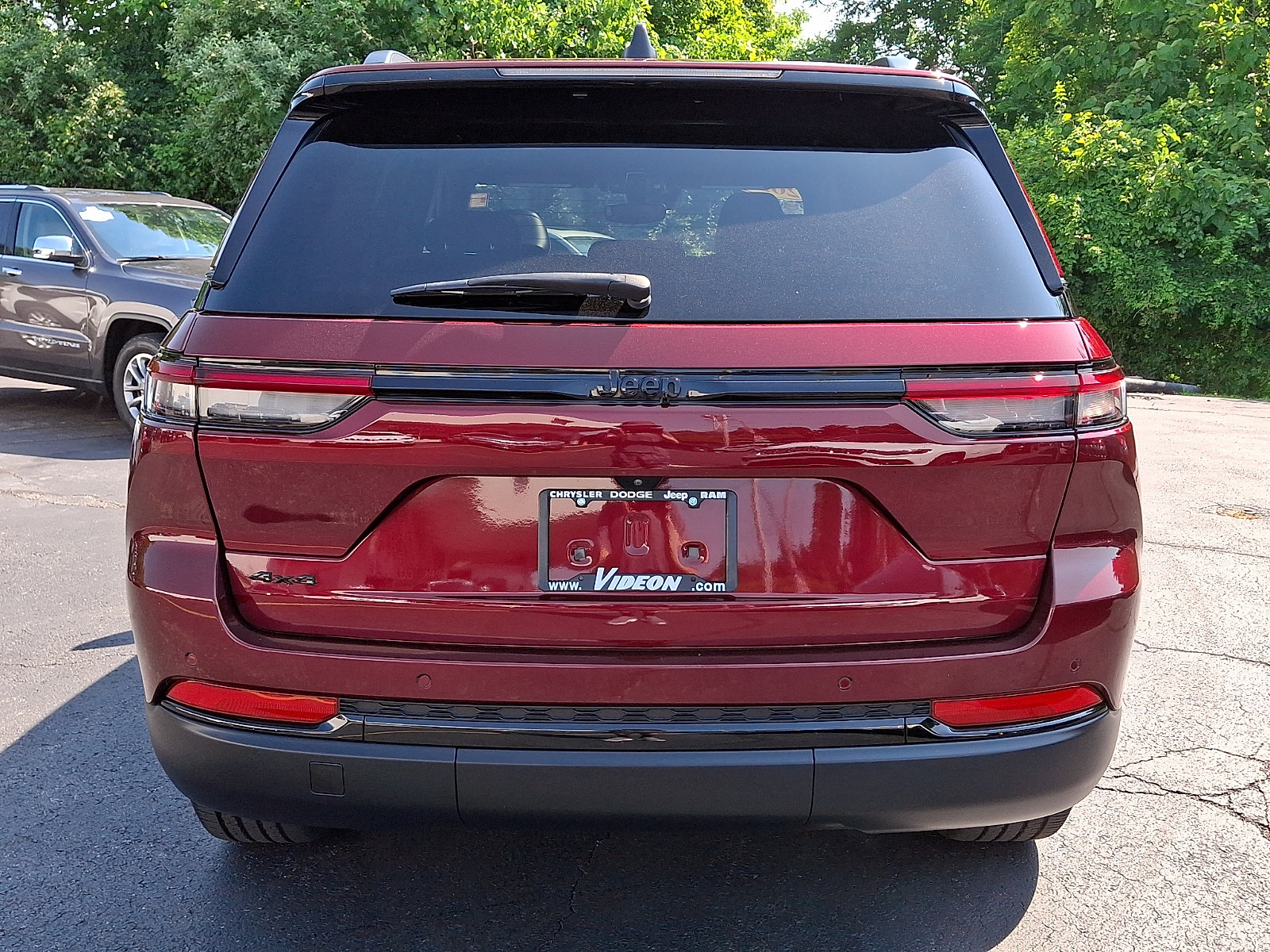 Certified 2023 Jeep Grand Cherokee Altitude AWD/4WD image 5