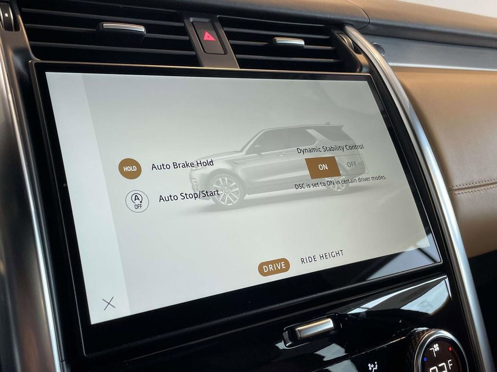 Used 2023 Land Rover Discovery S R-Dynamic image 28