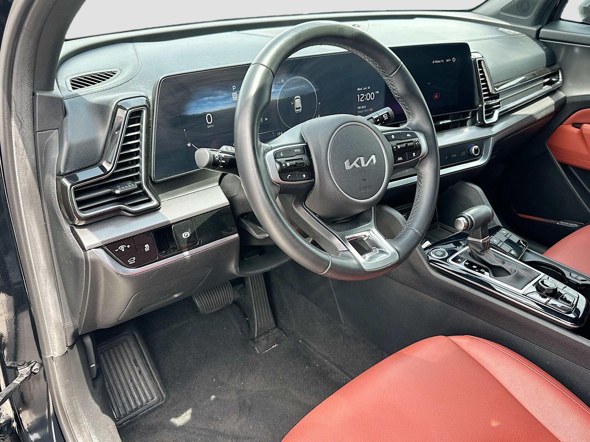 Used 2024 Kia Sportage SX FWD image 9