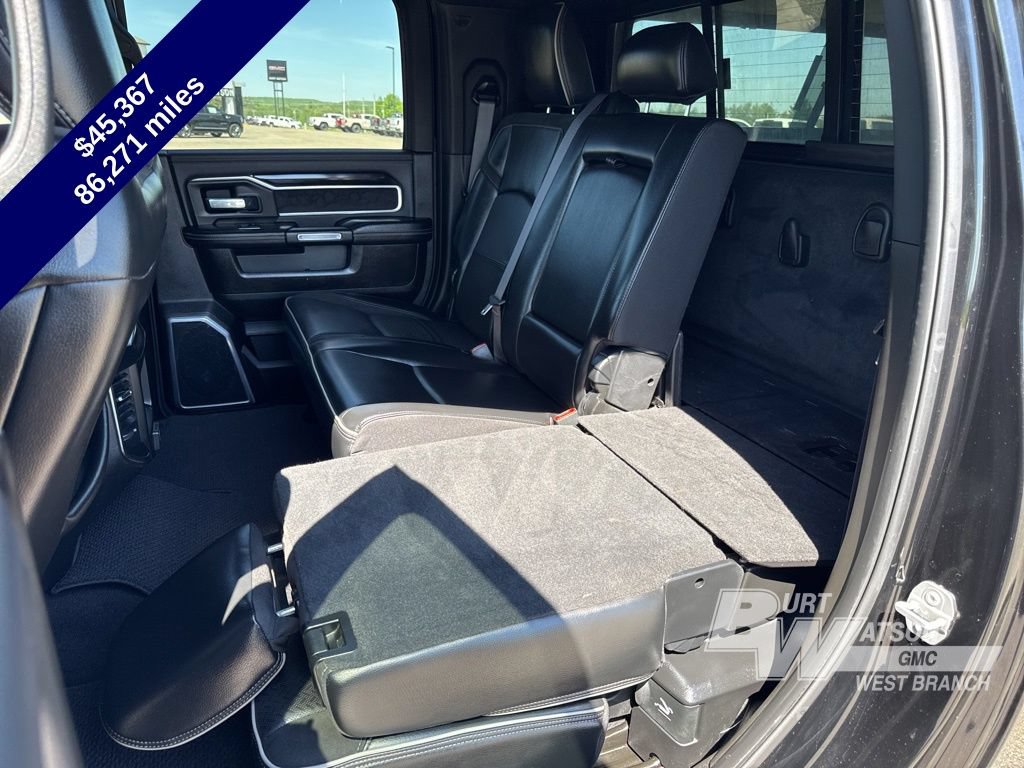 Used 2019 RAM 2500 Laramie w/ Black Appearance Package AWD/4WD image 37