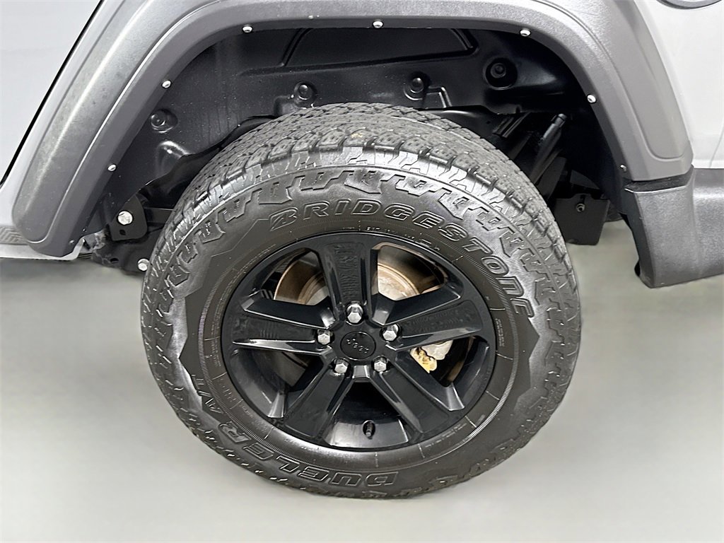 Used 2022 Jeep Wrangler Unlimited Sport image 35