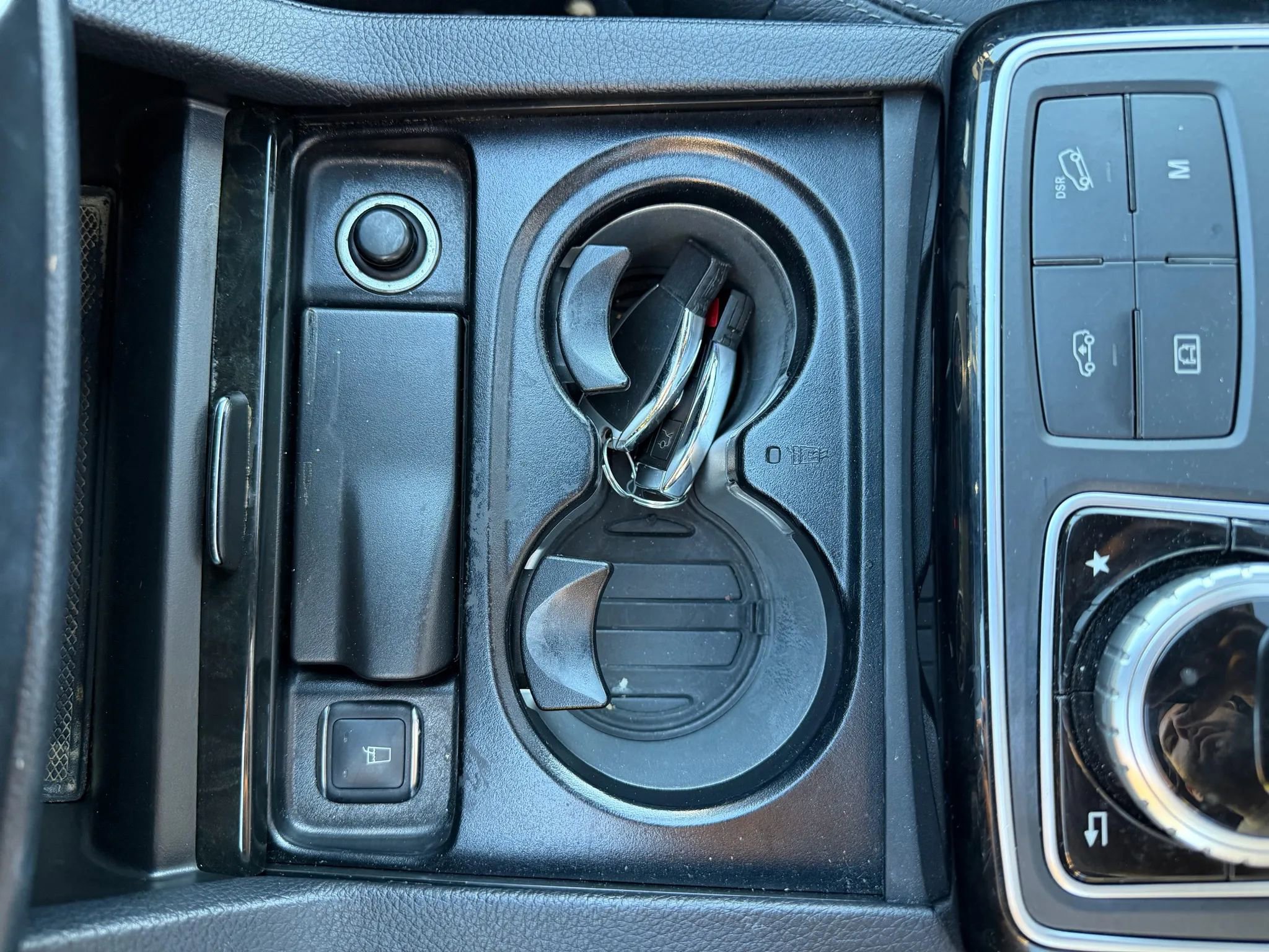 Used 2017 Mercedes-Benz GLS 550 4MATIC w/ Driver Assistance Package image 30