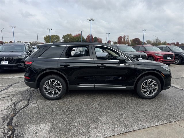 New 2026 Lincoln Corsair Premiere image 11