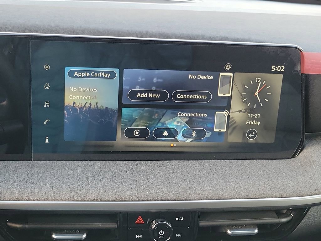 Certified 2025 Nissan Kicks SV image 9