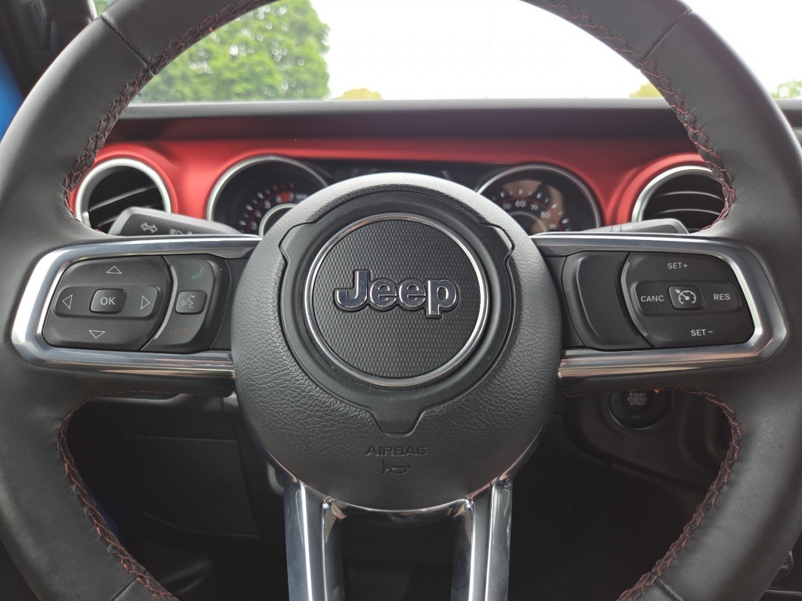 Used 2022 Jeep Wrangler Unlimited Rubicon AWD/4WD image 30