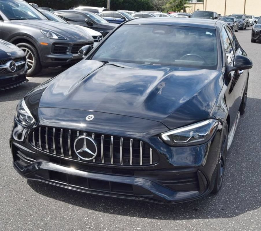 Used 2023 Mercedes-Benz C 300 4MATIC Sedan image 2