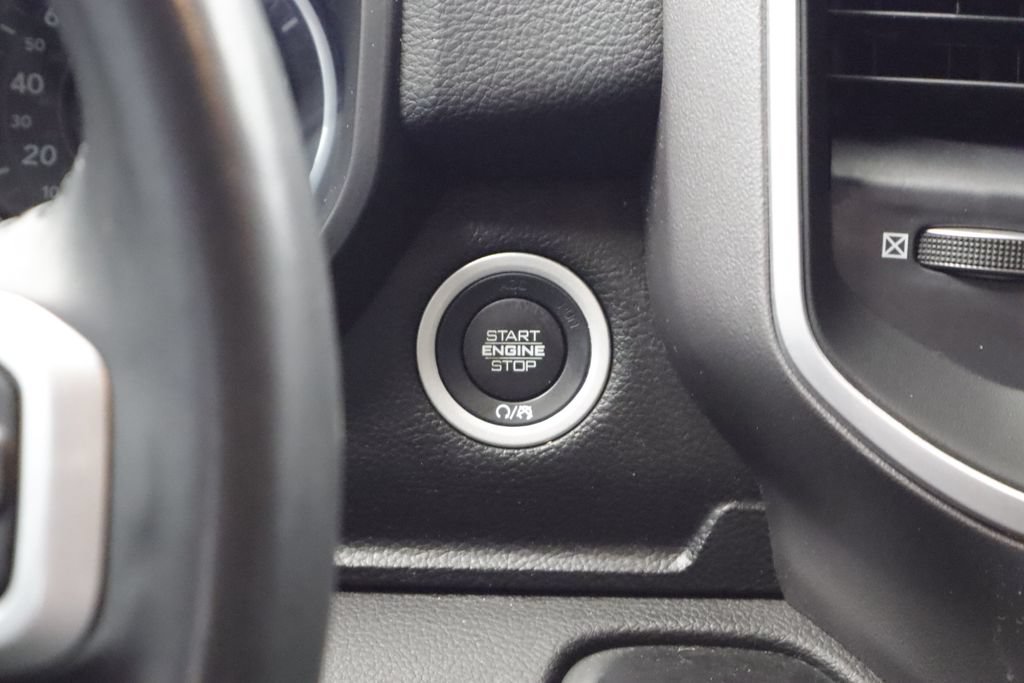 Used 2023 RAM 1500 Big Horn AWD/4WD image 32