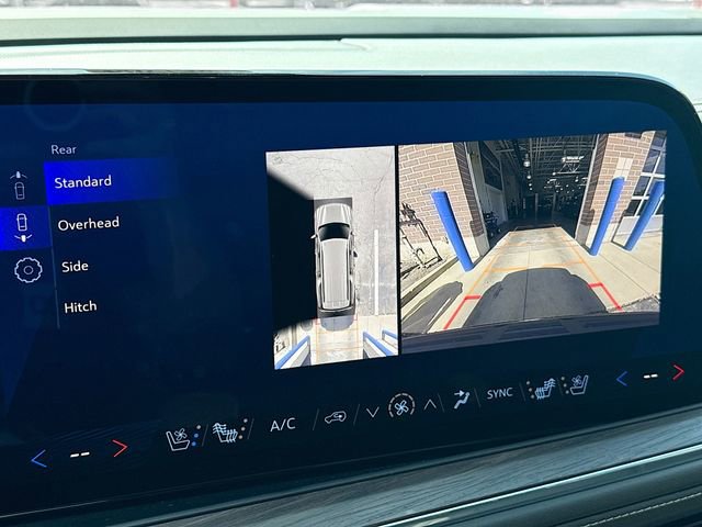 New 2025 Chevrolet Suburban Premier image 15