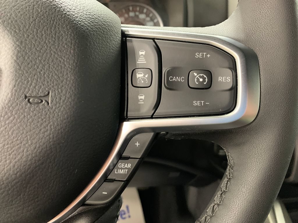 Used 2025 RAM 1500 Big Horn AWD/4WD image 13
