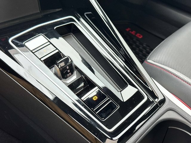 Used 2023 Volkswagen GTI Autobahn FWD image 33