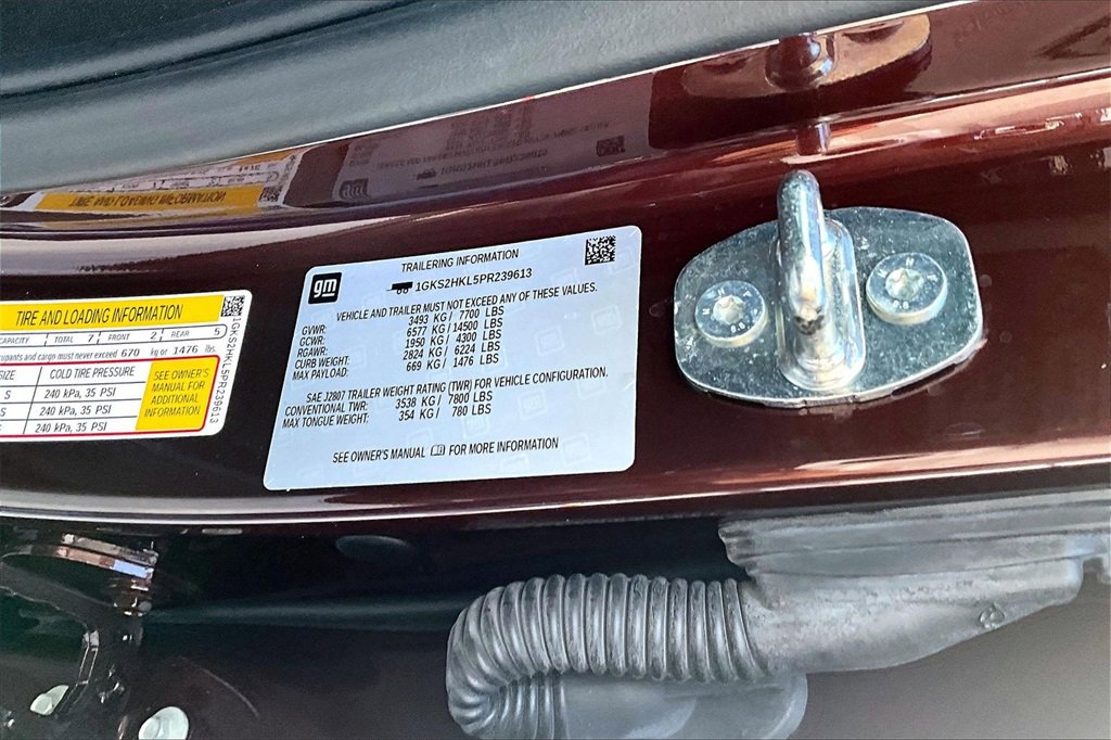 Used 2023 GMC Yukon XL AT4 w/ AT4 Premium Plus Package image 18