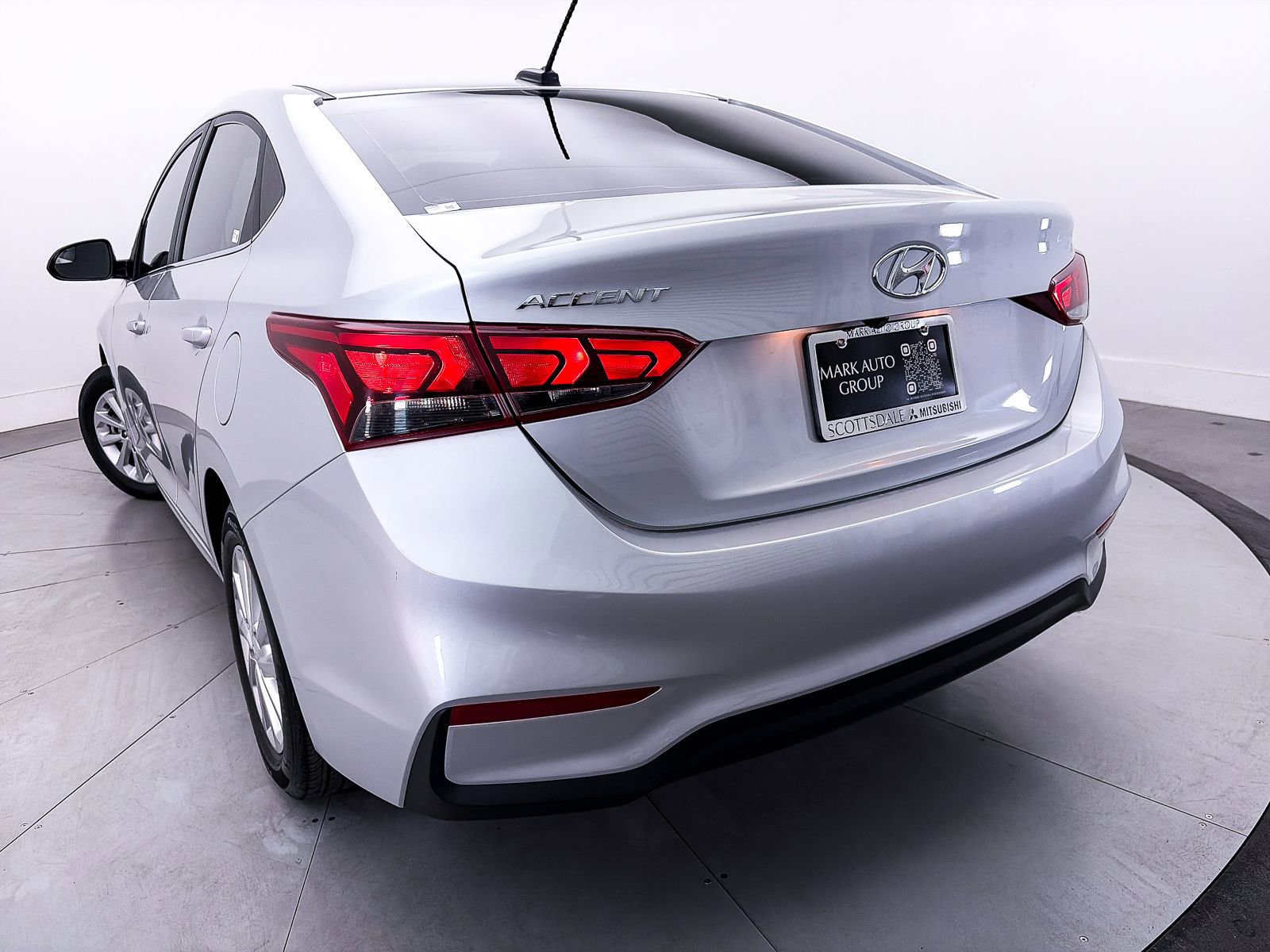 Used 2021 Hyundai Accent SEL FWD image 4