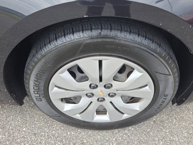 Used 2016 Chevrolet Cruze LS FWD image 16