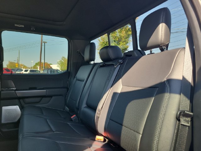 Used 2025 Ford F150 Lariat w/ Equipment Group 502A High AWD/4WD image 29