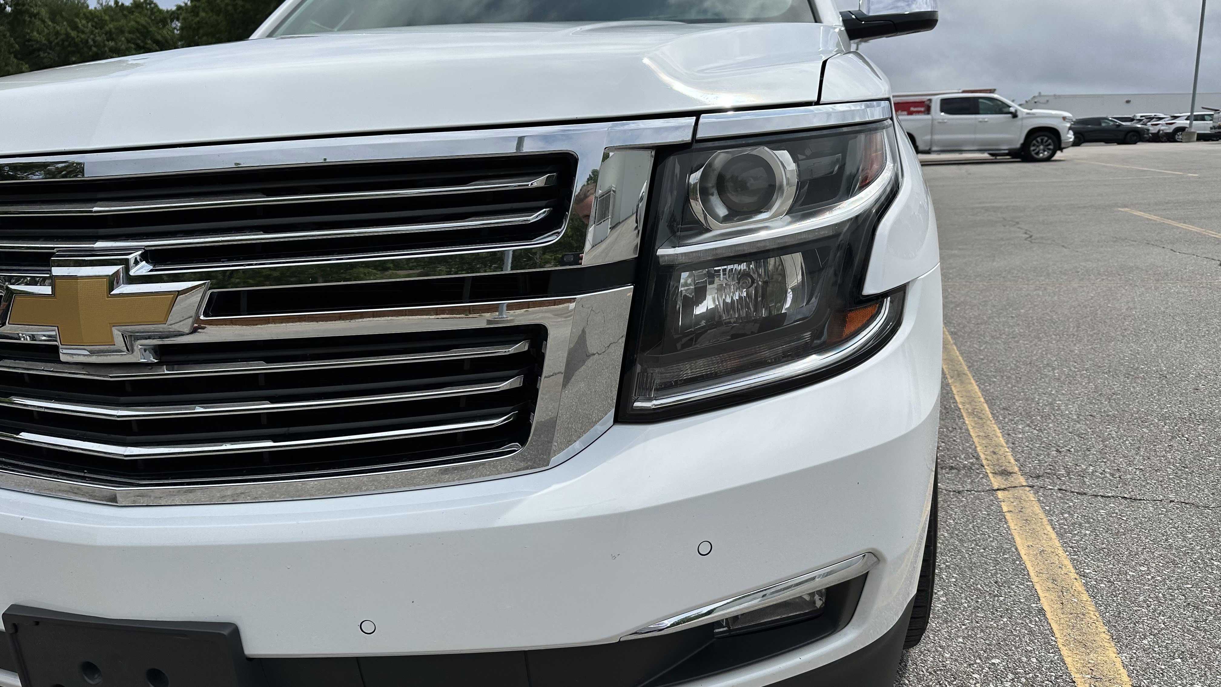 Used 2017 Chevrolet Tahoe Premier AWD/4WD image 6
