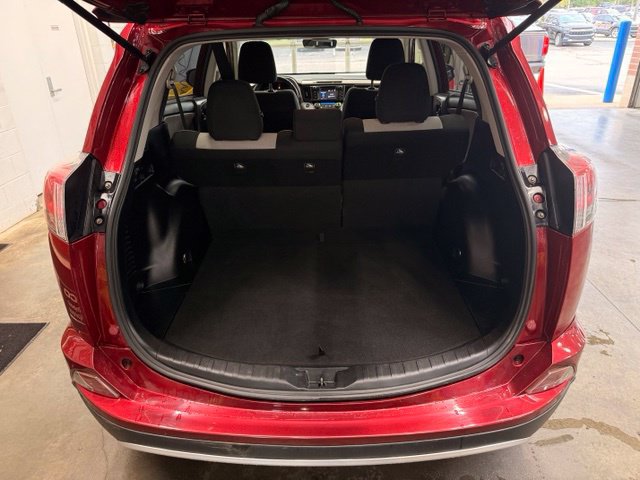 Used 2018 Toyota RAV4 XLE w/ Plus Extra Value Package FWD image 22