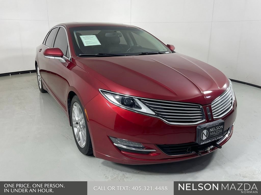Used 2016 Lincoln MKZ w/ Equipment Group 300A Reserve FWD image 3