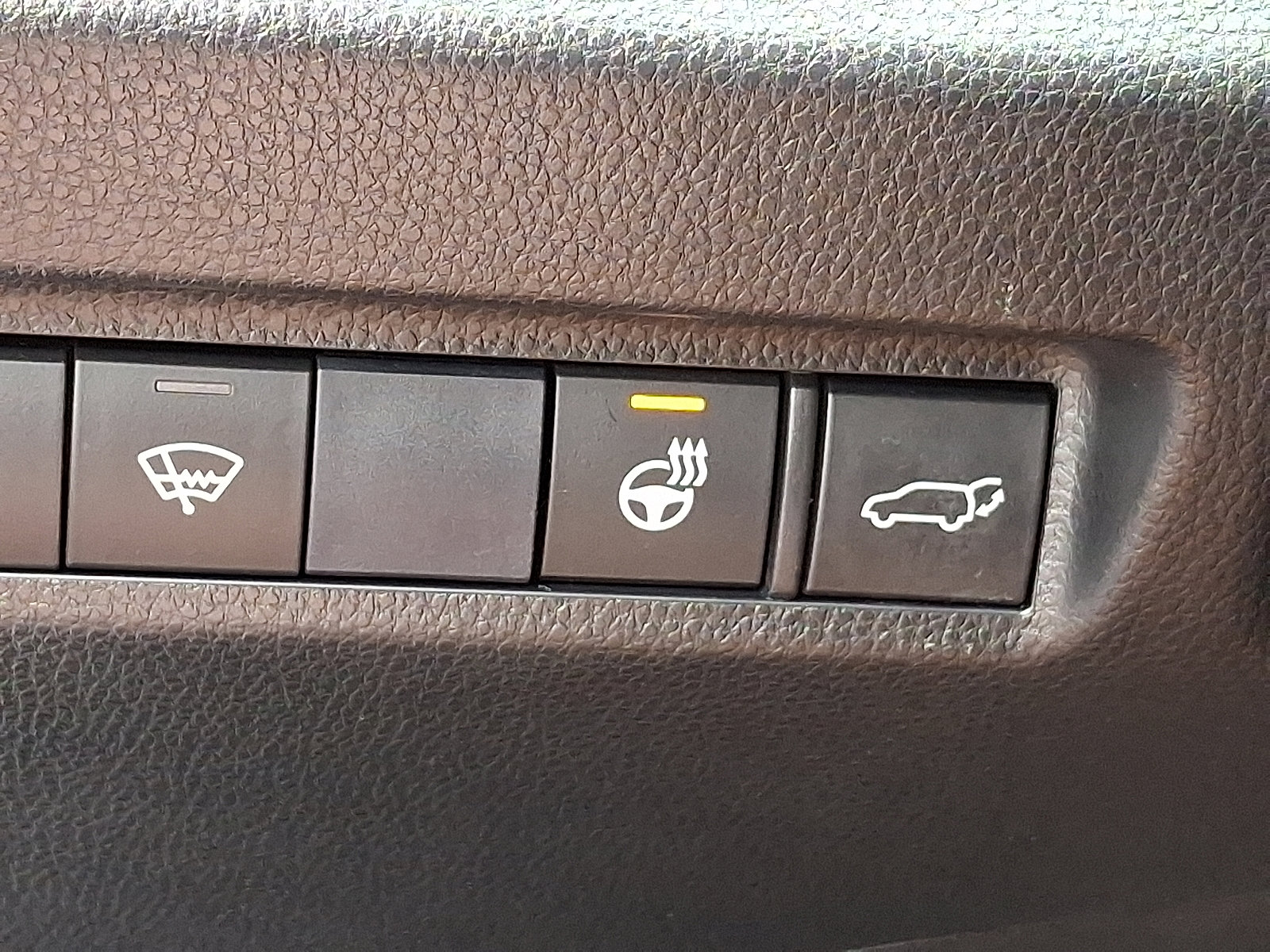 Used 2020 Toyota RAV4 XSE image 27