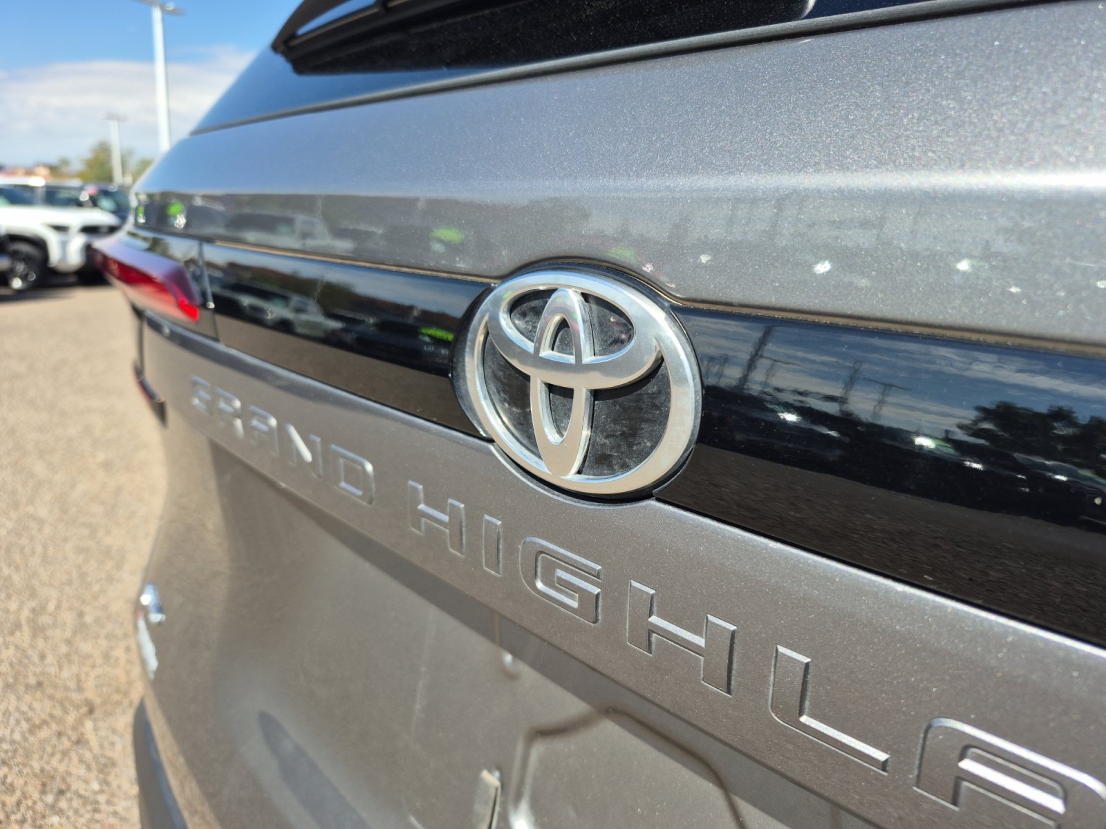 Used 2026 Toyota Grand Highlander AWD image 25
