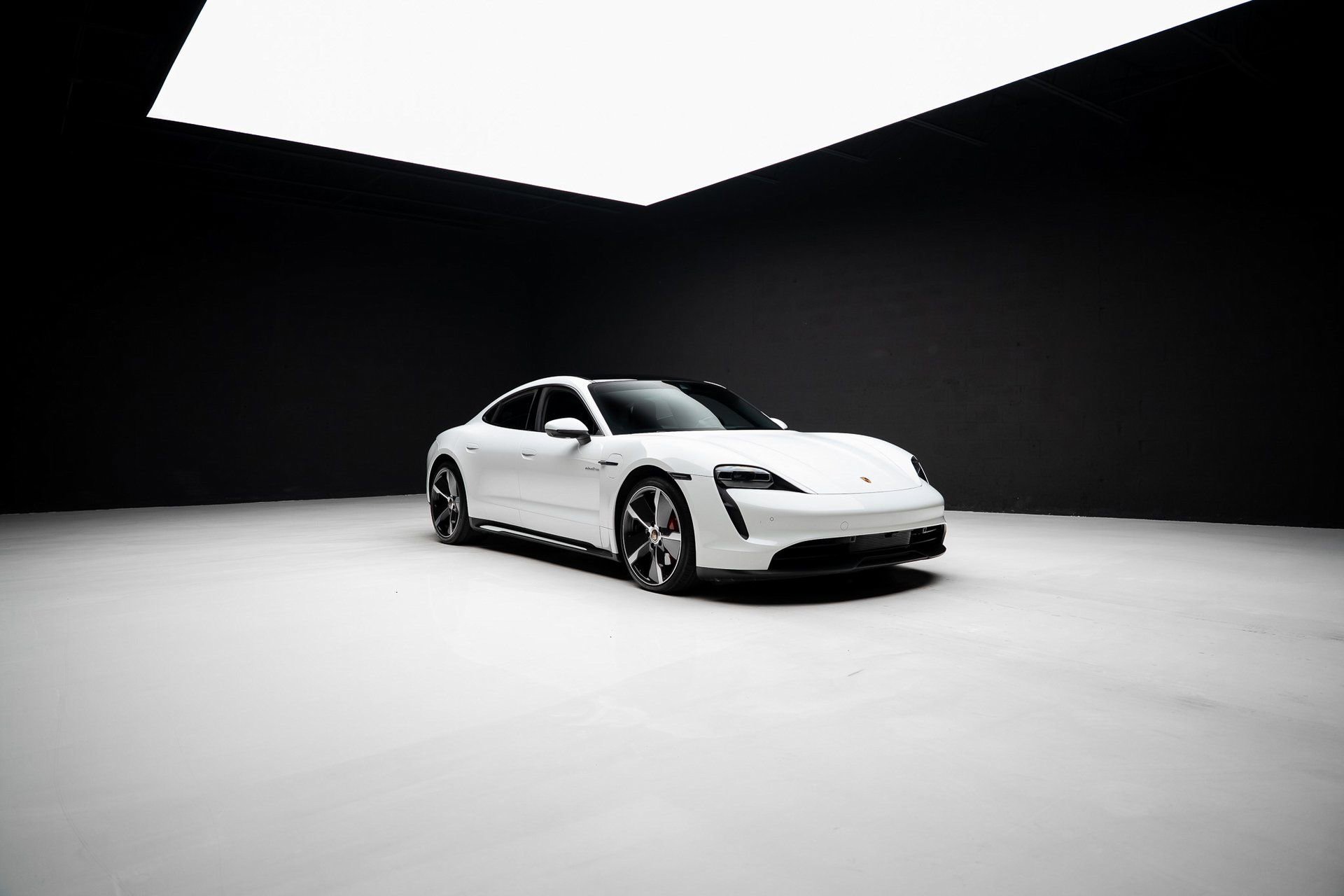Used 2022 Porsche Taycan image 82