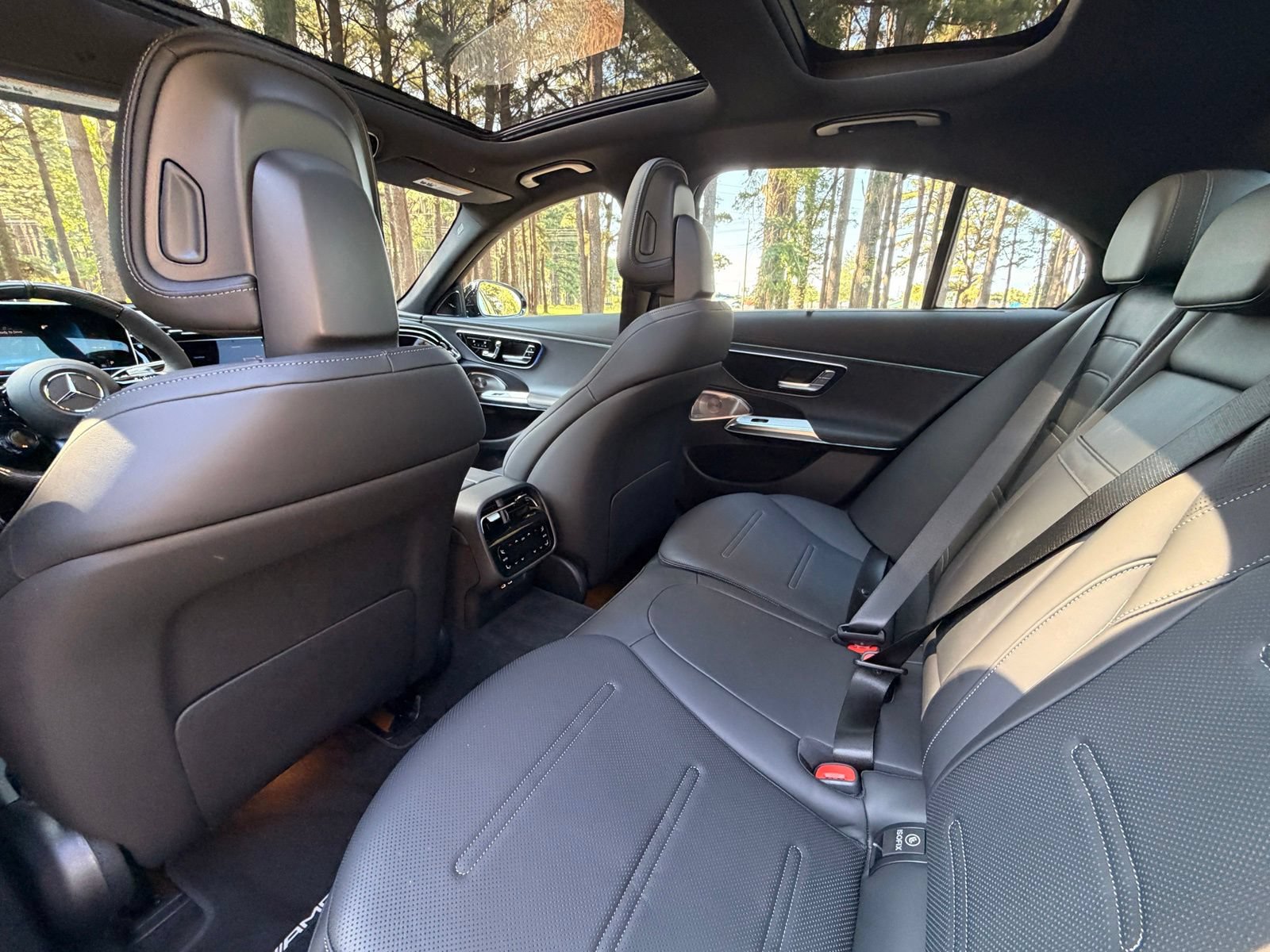 Certified 2026 Mercedes-Benz E 53 AMG e 4MATIC Sedan image 15