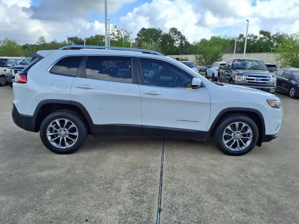 Used 2019 Jeep Cherokee Latitude Plus image 6