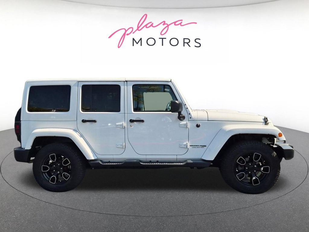 Used 2018 Jeep Wrangler Unlimited Sahara AWD/4WD image 4