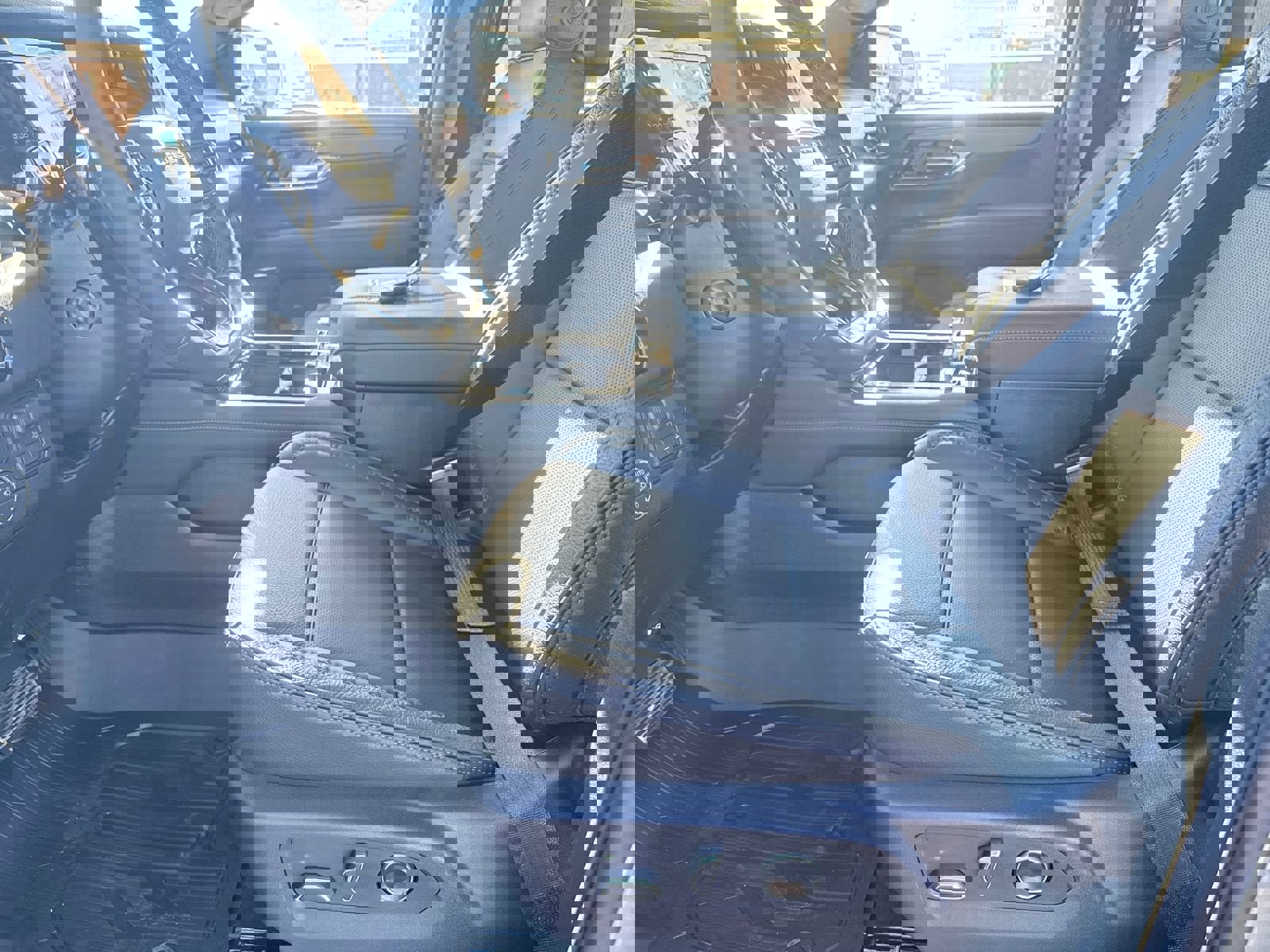 New 2026 GMC Yukon XL Denali image 16