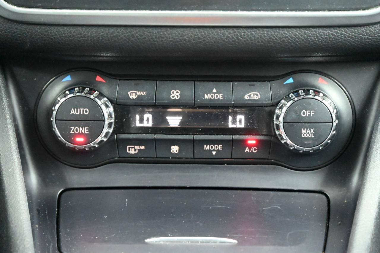 Used 2016 Mercedes-Benz GLA 250 4MATIC image 29